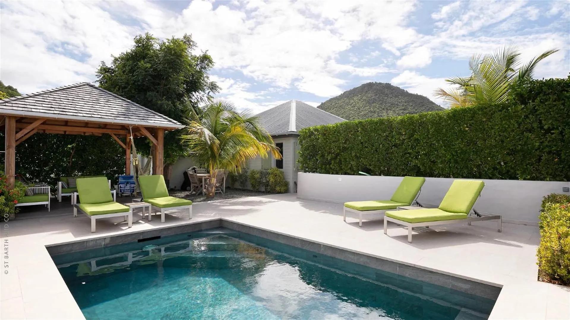 Lorient Beach Retreat with Tropical Garden Quartier de Lorient