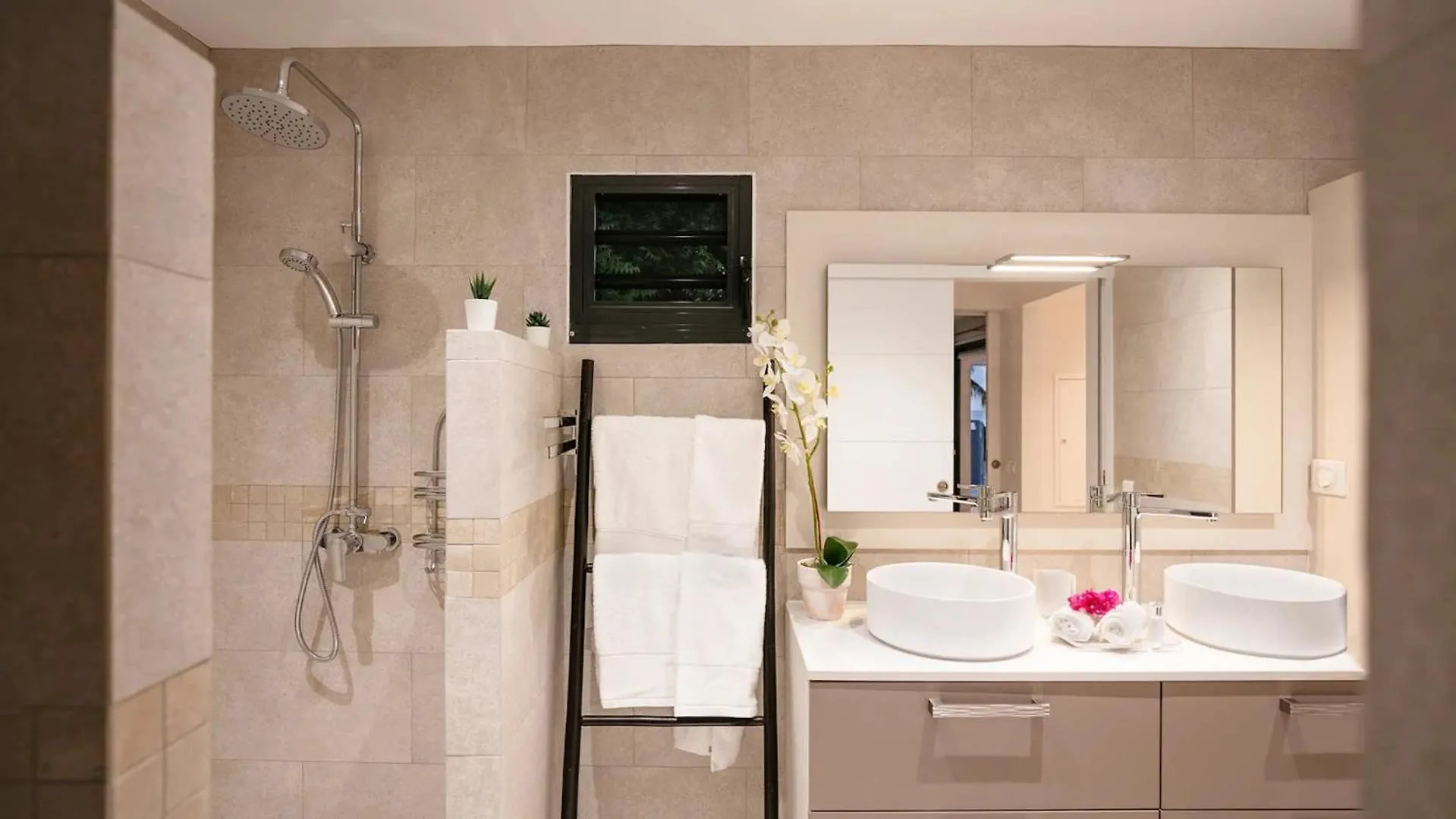 Lorient Beach Retreat with Tropical Garden Quartier de Lorient Villa